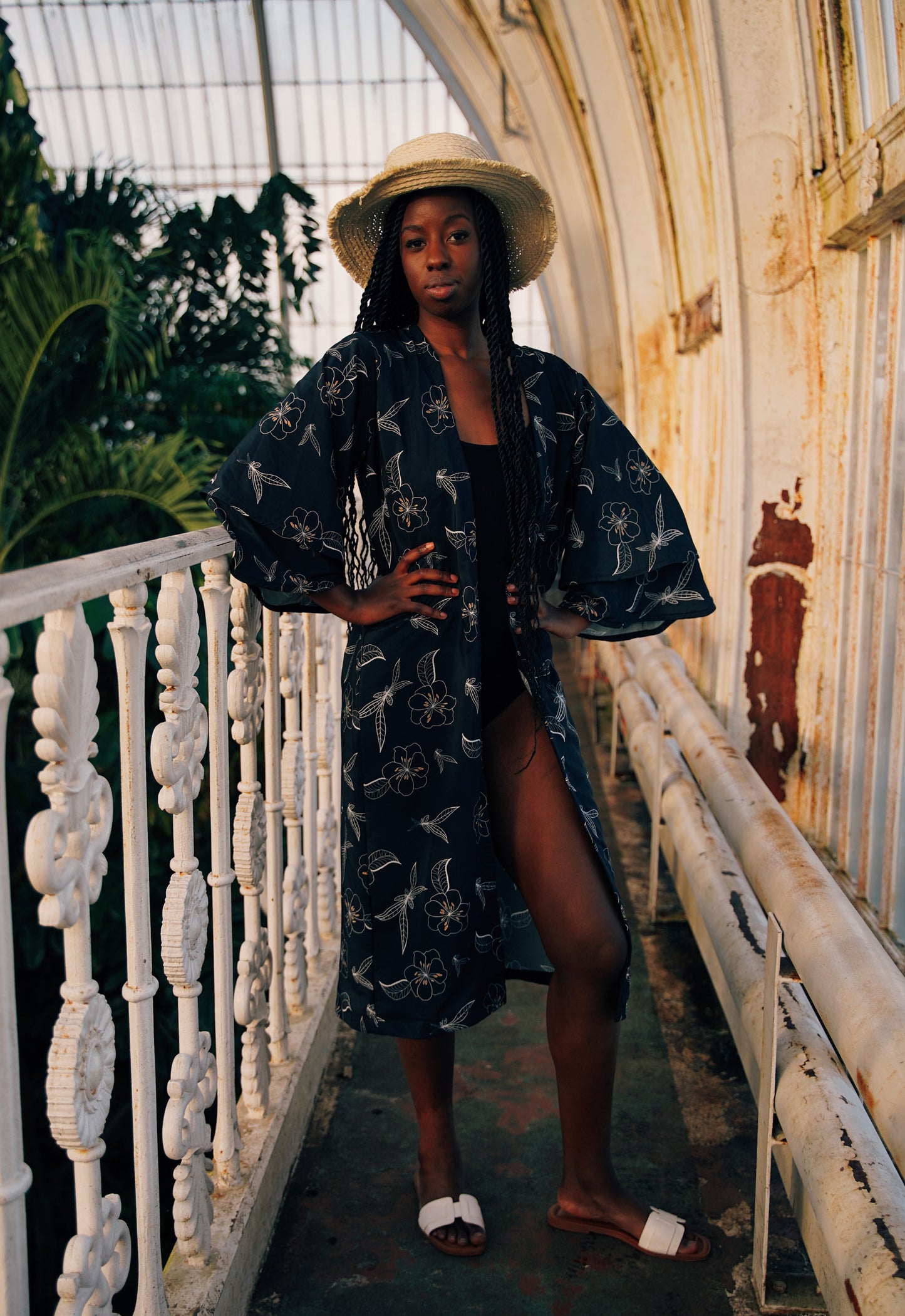 holiday midi floral kimono black